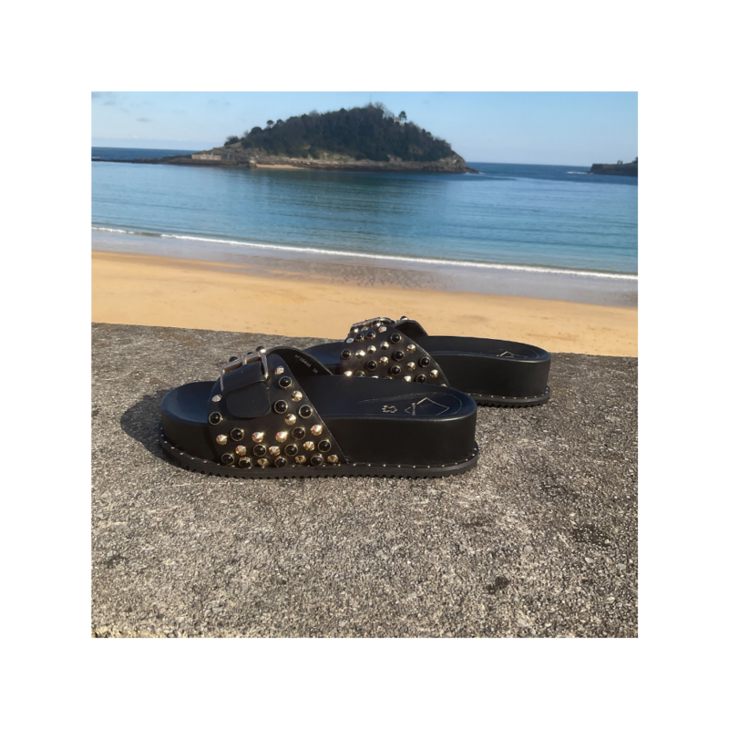 Nami Plataforma Ajustable Tachuelas